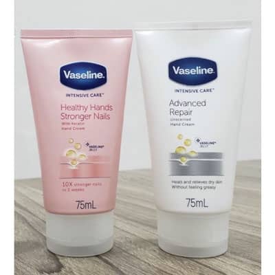 Kem dưỡng da tay Vaselinev